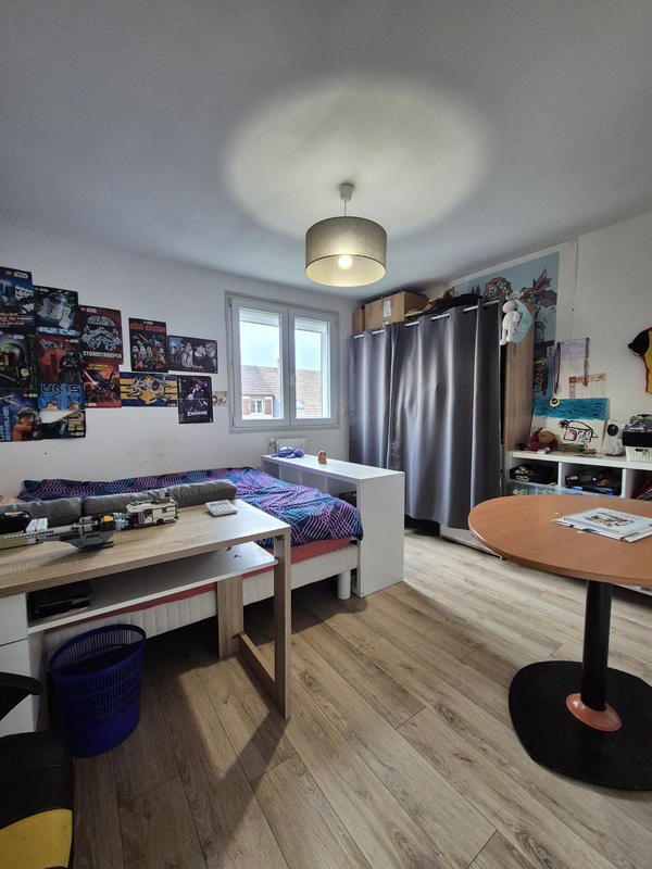 Maison - 90 m² - 5 pièces