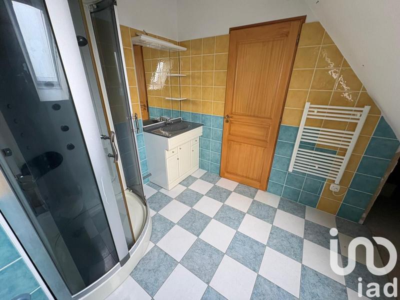 Maison - 203 m² - 6 pièces