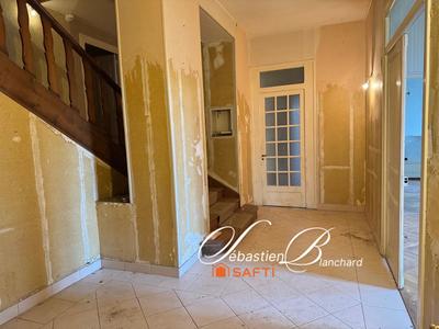 Château - 578 m² - 13 pièces