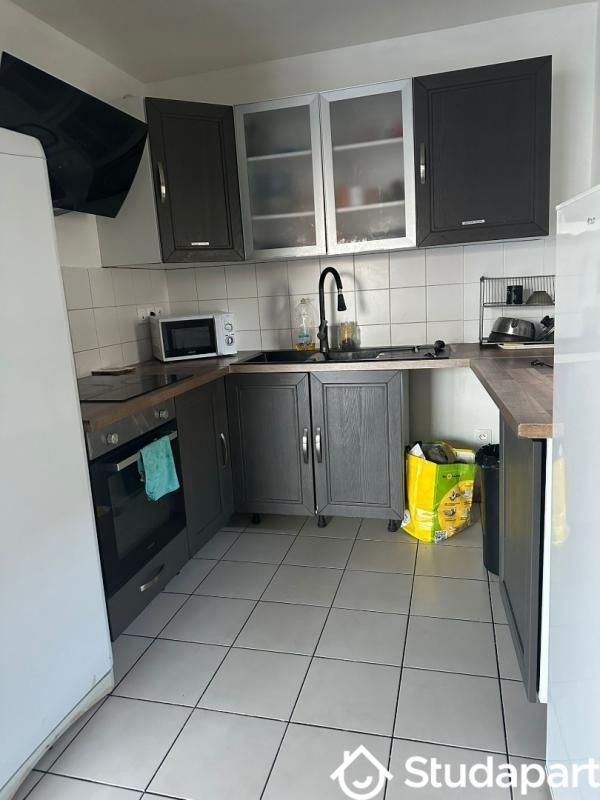 Chambre - 9 m² - 1 pièce