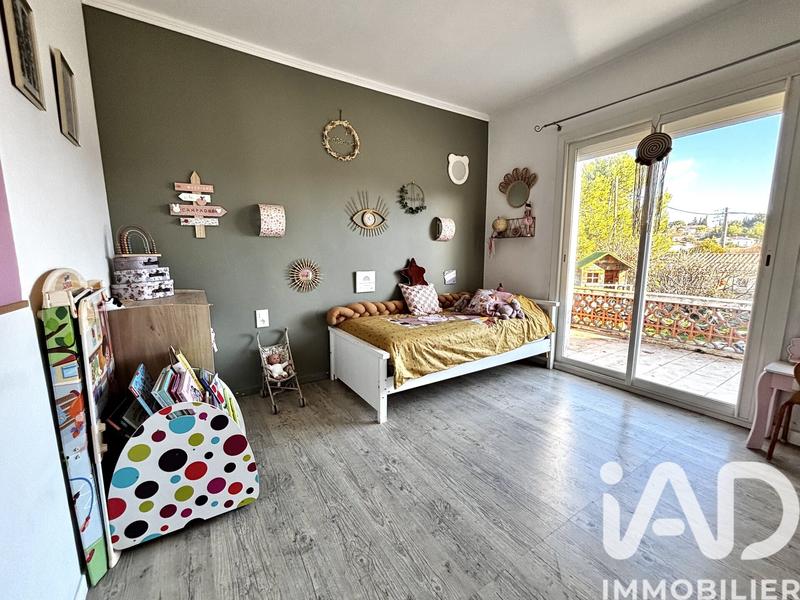 Maison - 101 m² - 5 pièces