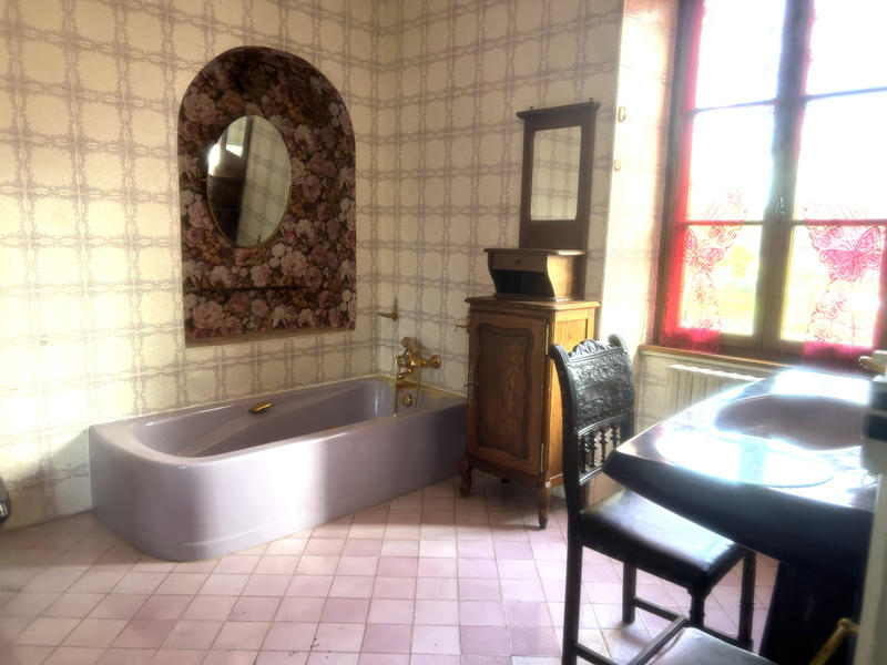 Maison - 227 m² - 7 pièces