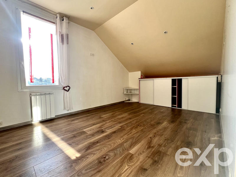 Maison - 111 m² - 5 pièces