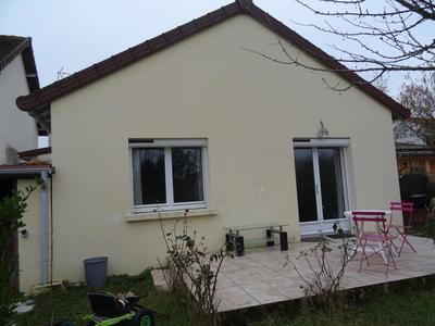 Maison - 80 m² - 5 pièces