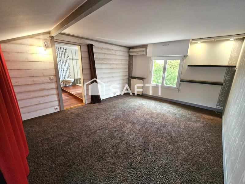 Maison - 286 m² - 9 pièces