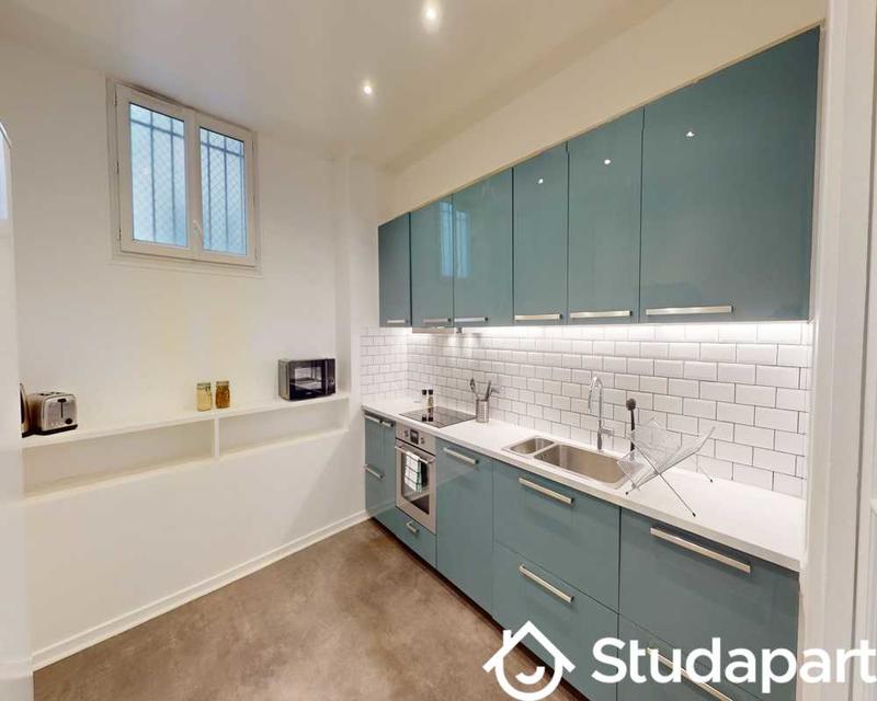 Chambre - 120 m² - 1 pièce