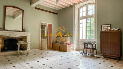 Maison - 254 m² - 4 pièces