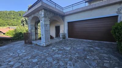 Appartement - 224 m² - 7 pièces