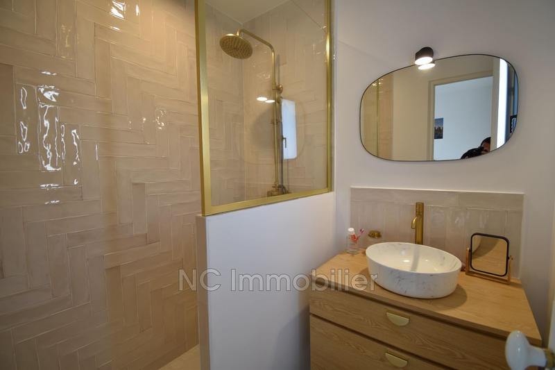 Maison - 205 m² - 7 pièces