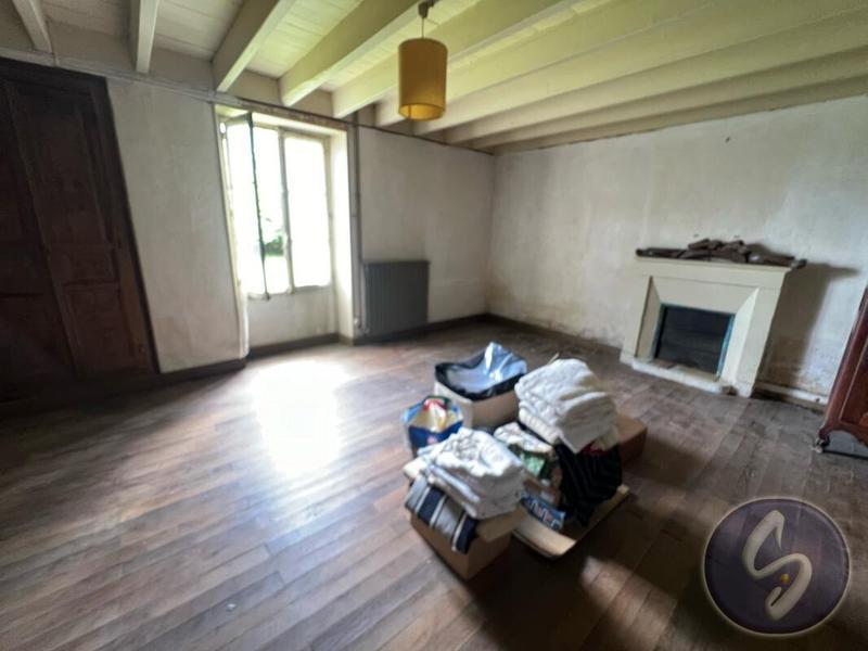 Maison - 214 m² - 7 pièces