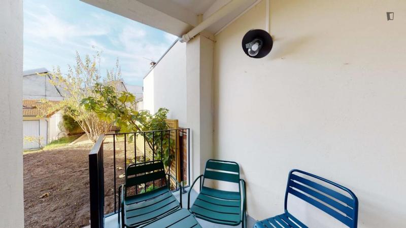 Chambre - 13 m² - 8 pièces