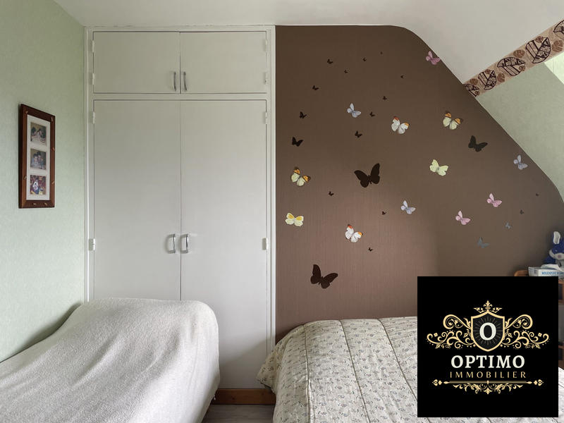 Maison - 210 m² - 8 pièces