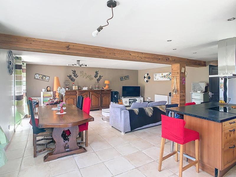 Maison traditionnelle - 141 m² - 5 pièces