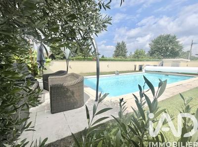 Maison - 95 m² - 4 pièces