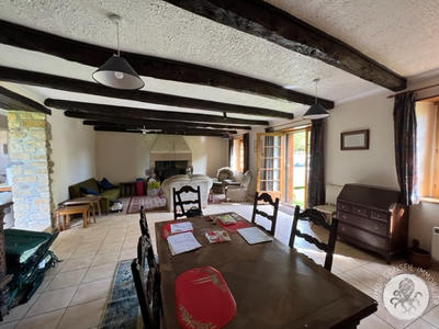 Maison - 96 m² - 3 pièces