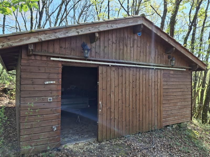 Maison traditionnelle - 221 m² - 8 pièces