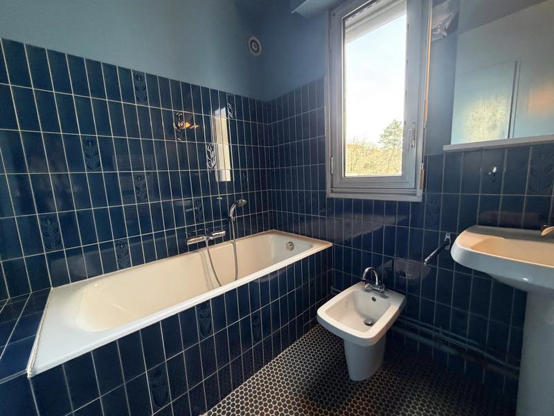 Appartement - 102 m² - 5 pièces