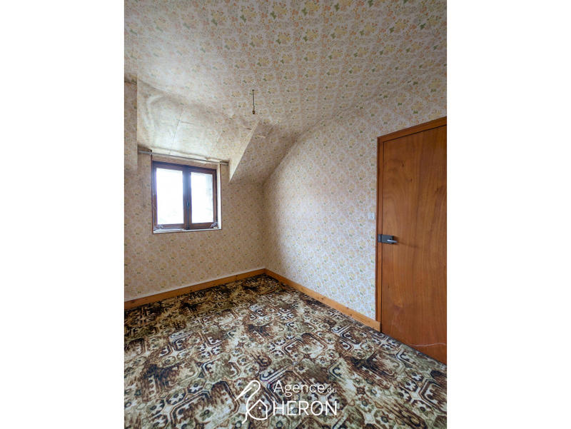 Maison - 97 m² - 6 pièces