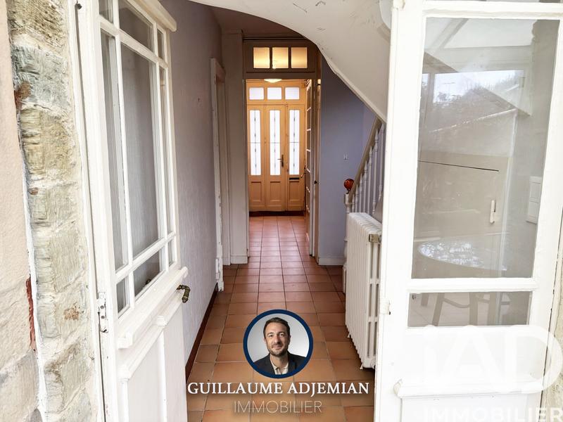 Maison de ville - 170 m² - 10 pièces