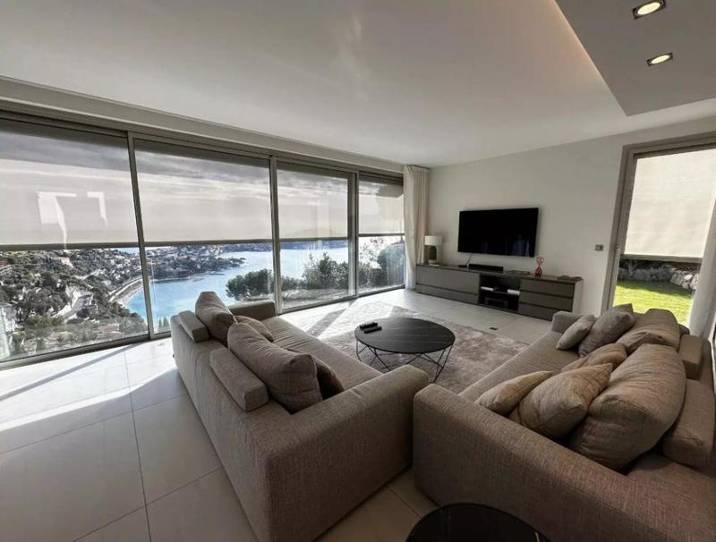 Villa - 360 m² - 7 pièces