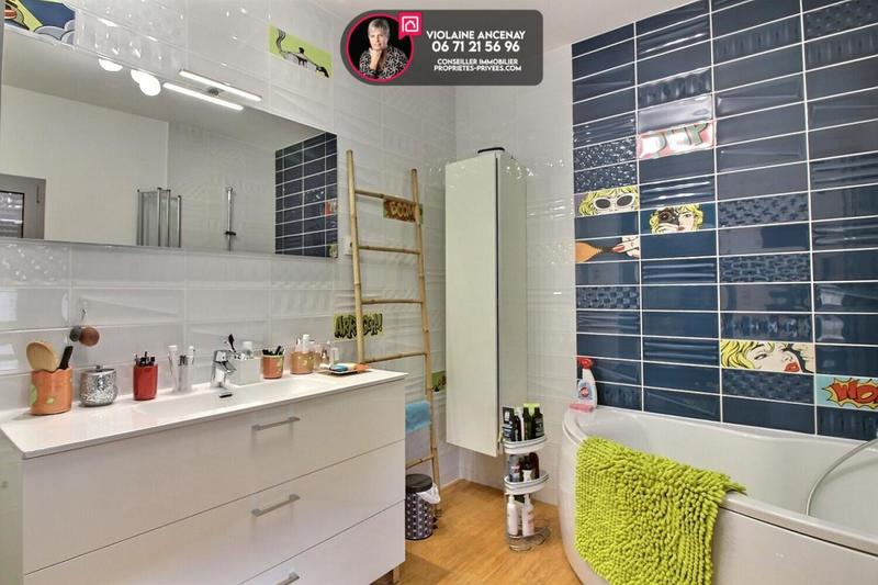 Maison - 340 m² - 13 pièces