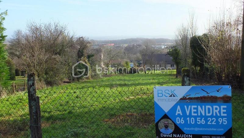 Terrain constructible - 1 234 m²