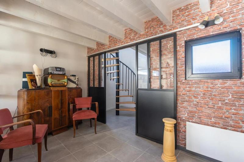 Maison - 151 m² - 8 pièces