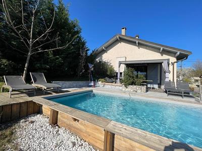 Maison - 194 m² - 7 pièces