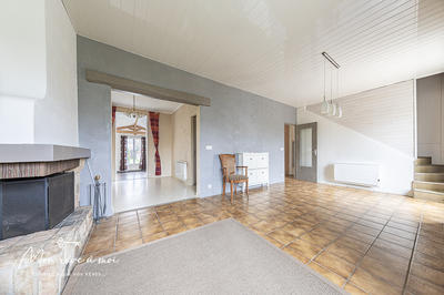 Maison - 102 m² - 6 pièces