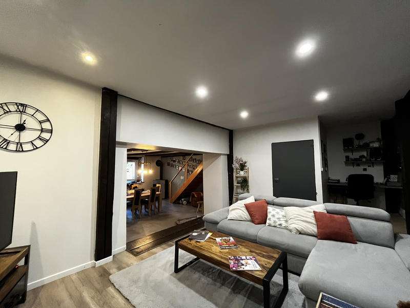 Maison - 254 m² - 7 pièces