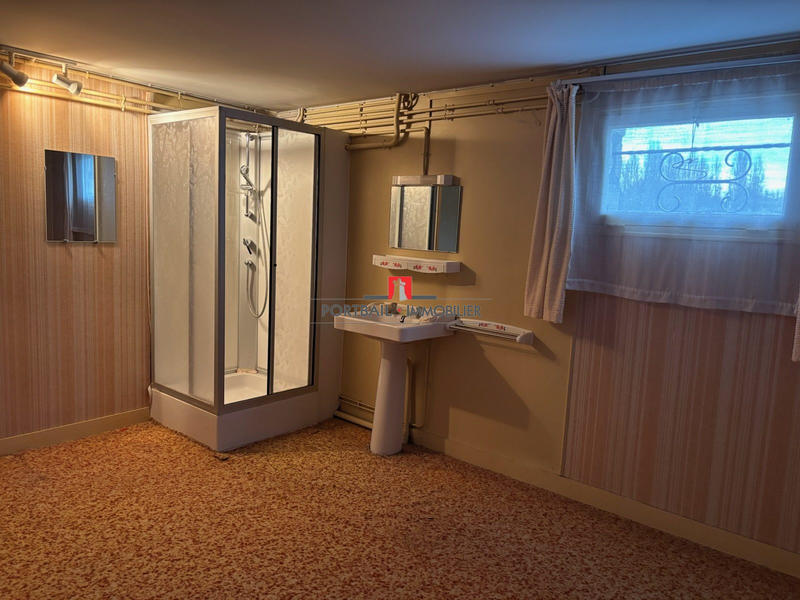 Maison - 138 m² - 6 pièces