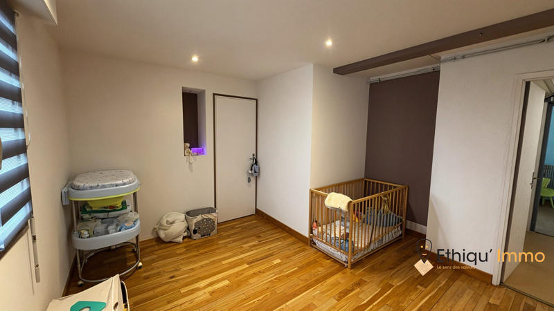 Maison - 174 m² - 7 pièces