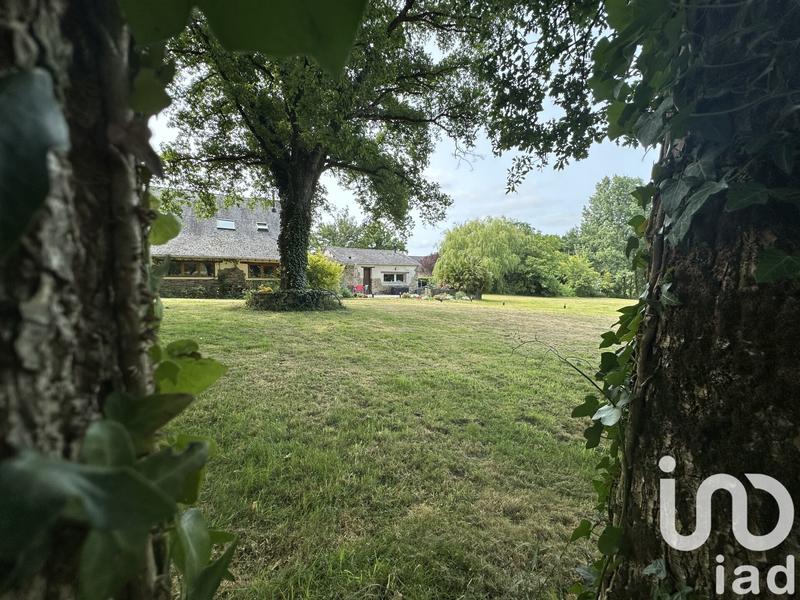 Maison - 209 m² - 8 pièces