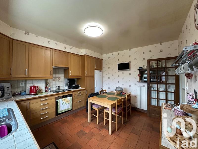 Maison - 180 m² - 6 pièces