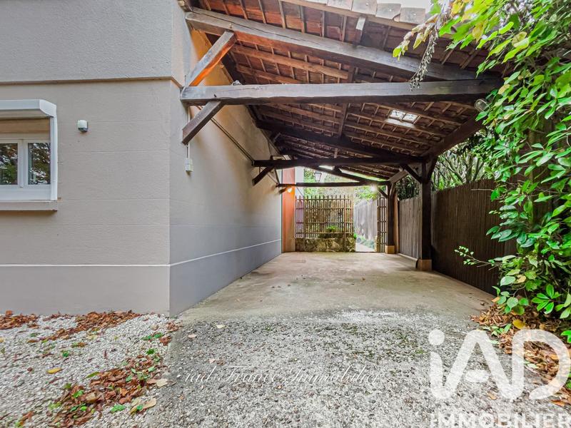 Maison - 264 m² - 8 pièces