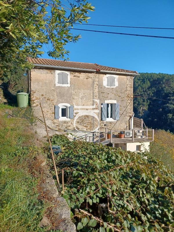 Maison - 143 m² - 6 pièces