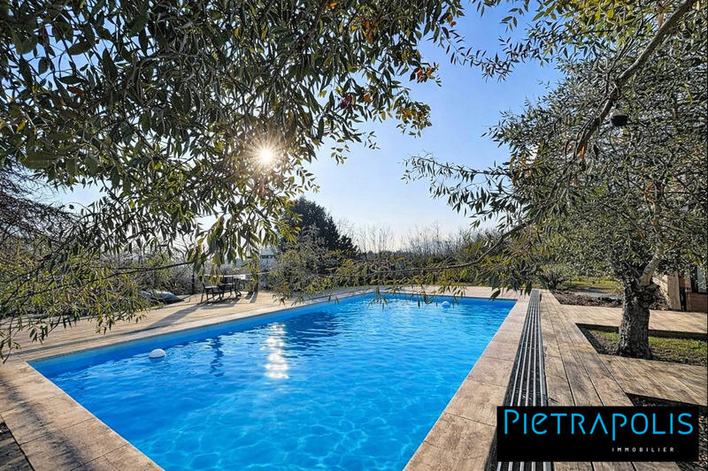 Maison traditionnelle - 150 m² - 7 pièces