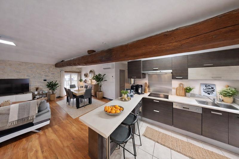 Appartement - 79 m² - 3 pièces