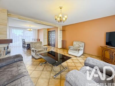 Maison - 145 m² - 6 pièces