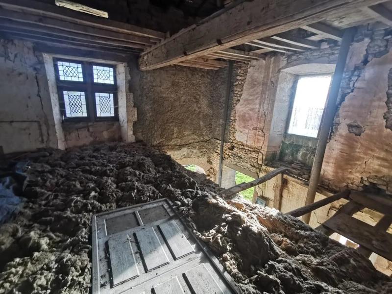 Maison - 280 m² - 7 pièces