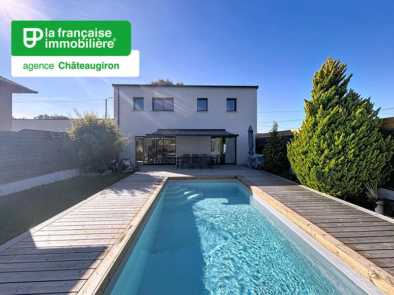 Maison - 185 m² - 6 pièces