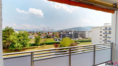 Appartement - 80 m² - 3 pièces