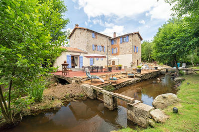 Moulin - 250 m² - 9 pièces