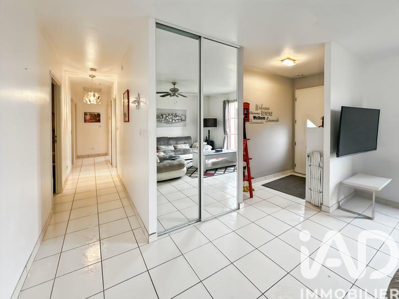 Maison - 93 m² - 5 pièces