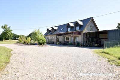 Maison - 153 m² - 7 pièces