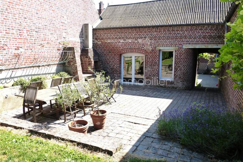 Maison bourgeoise - 260 m² - 9 pièces