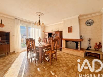 Maison - 94 m² - 4 pièces