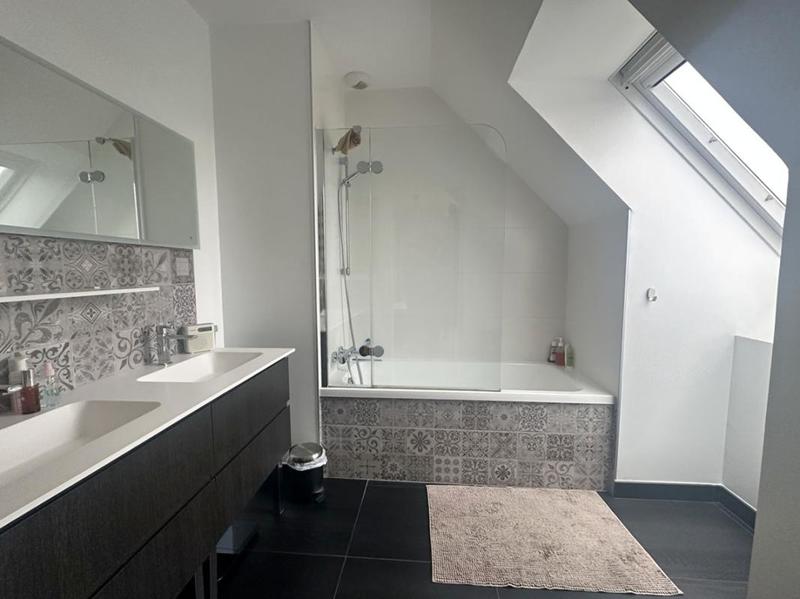 Maison - 142 m² - 5 pièces