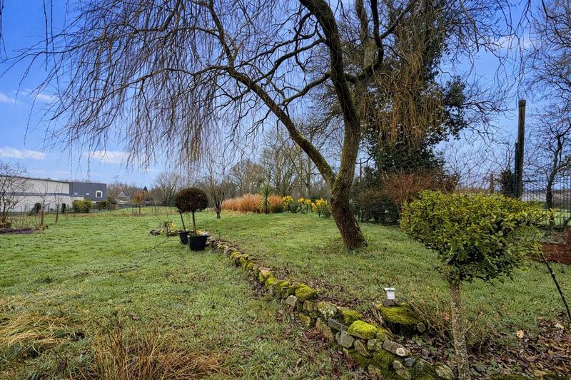 Terrain constructible - 700 m²