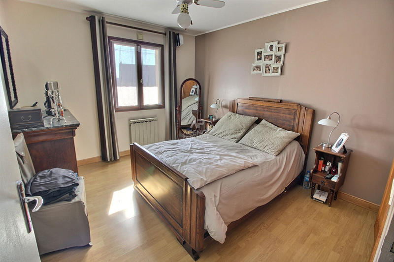 Maison - 158 m² - 7 pièces